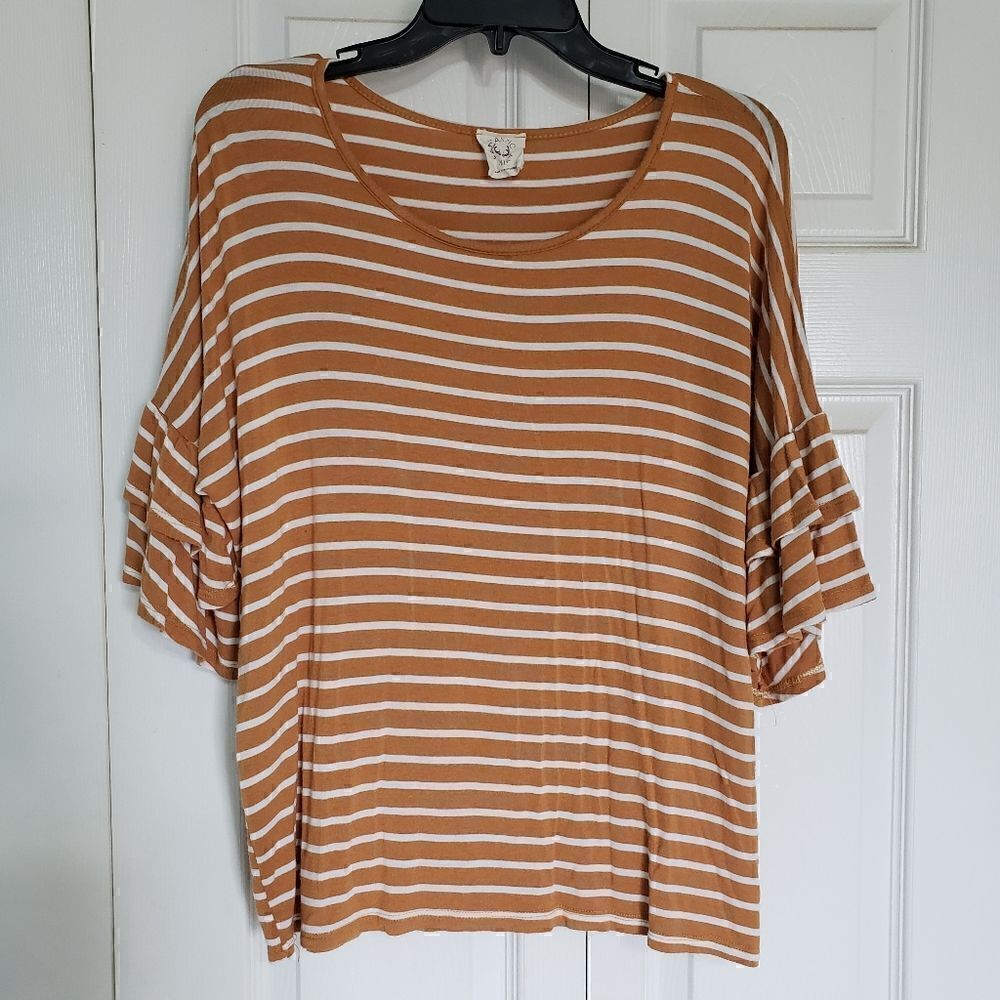 Fantastic Fawn Short Sleeve Stripe Shirt with Ruffle Sleeves Size Medium